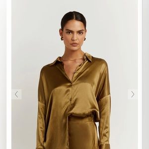 NWT! DISSH SIMONE CHARTREUSE SATIN SHIRT. Size 4 AUS